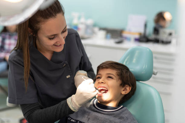 Best Emergency Tooth Extraction in Riverdale Park, CA