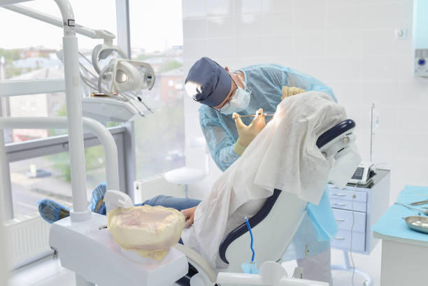 Best Emergency Tooth Extraction in Riverdale Park, CA